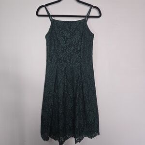 Jack Wills Hunter Green Lace Pleated Sleeveless Dress